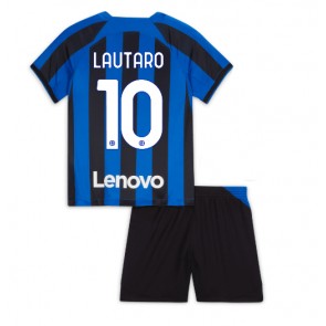 Inter Milan Lautaro Martinez #10 babykläder Hemmatröja barn 2022-23 Korta ärmar (+ Korta byxor)